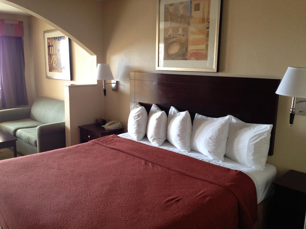 Quality Inn Carthage Bilik gambar