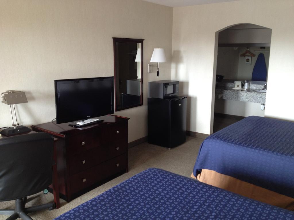 Quality Inn Carthage Bilik gambar