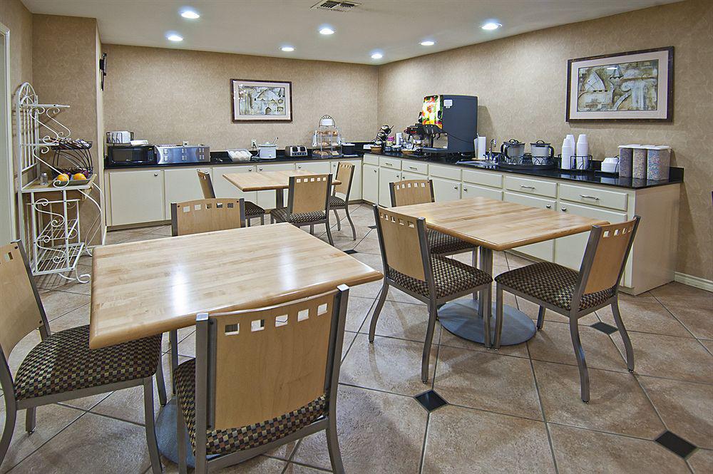 Quality Inn Carthage Restoran gambar